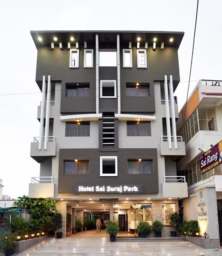 Hotel Sai Suraj Park Ширди Екстериор снимка