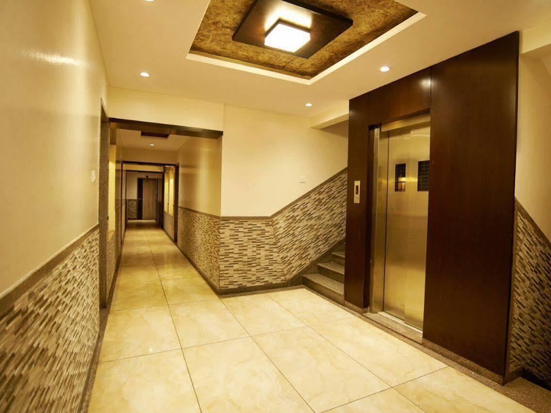 Hotel Sai Suraj Park Ширди Екстериор снимка