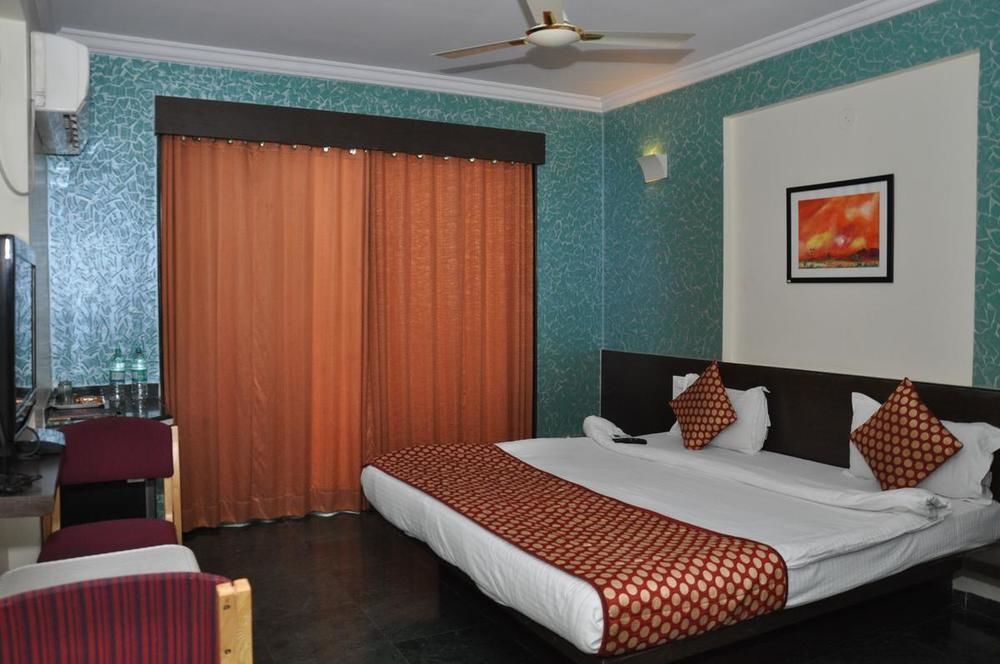 Hotel Sai Suraj Park Ширди Екстериор снимка