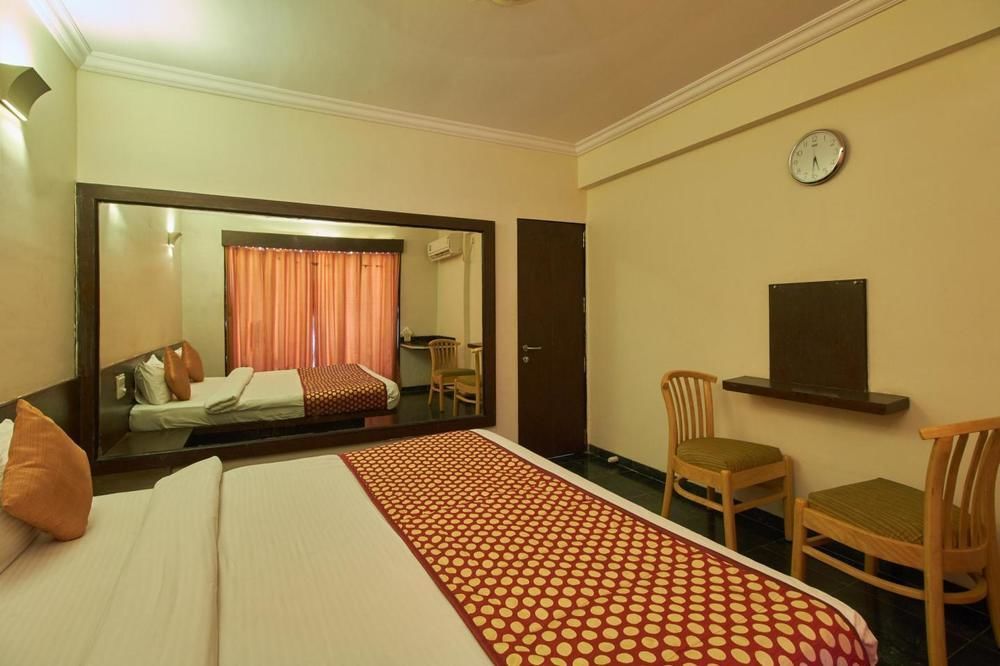 Hotel Sai Suraj Park Ширди Екстериор снимка