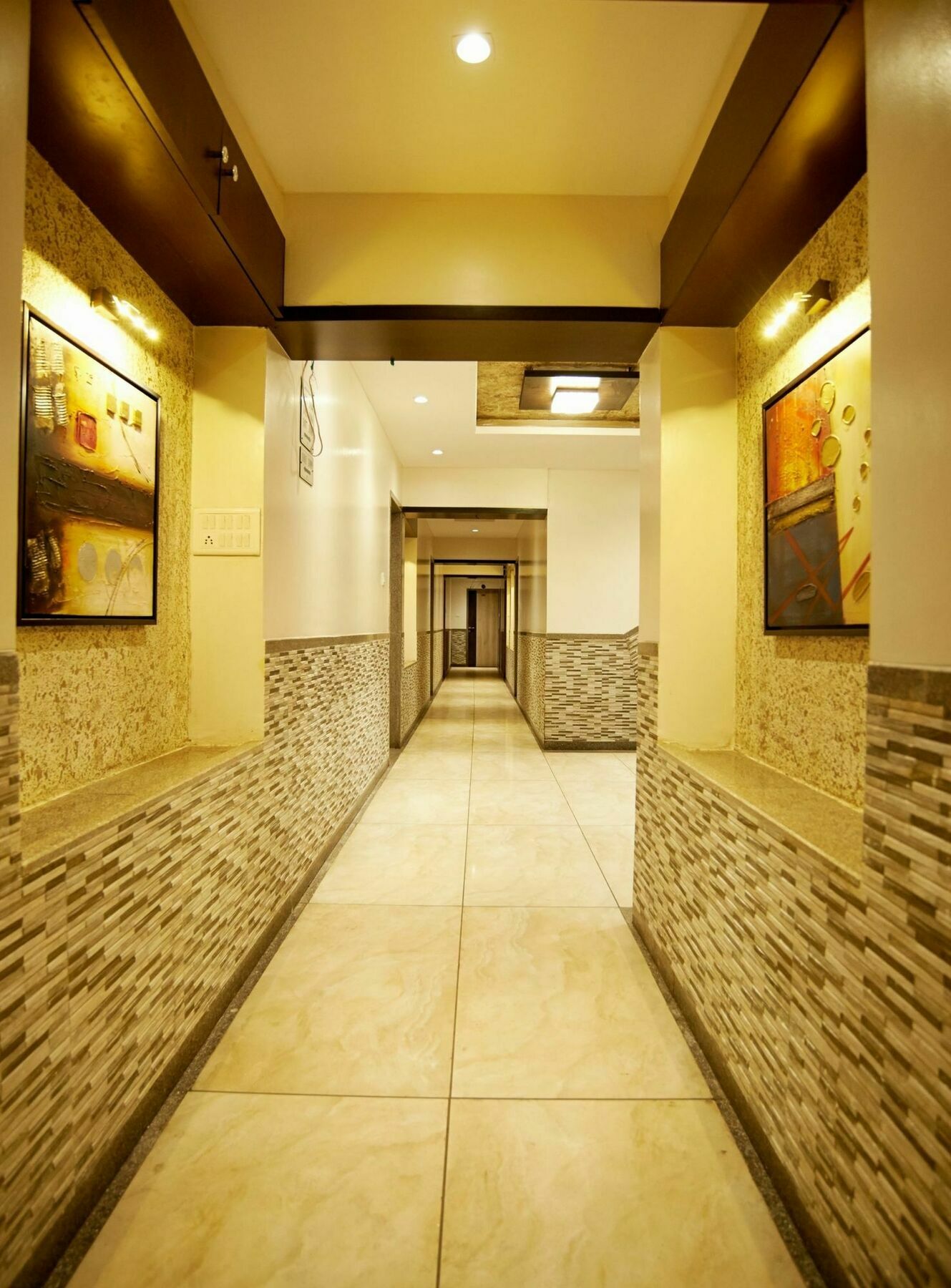 Hotel Sai Suraj Park Ширди Екстериор снимка